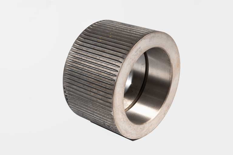 Closed groove type roller shell